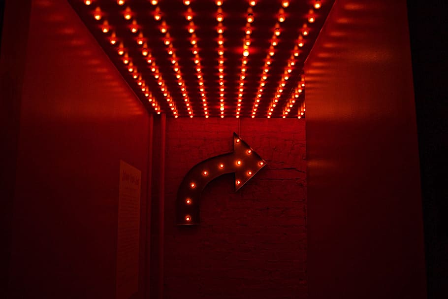 arrow, night, dark, red, lights, direction, roof, ceiling, illuminated HD wallpaper