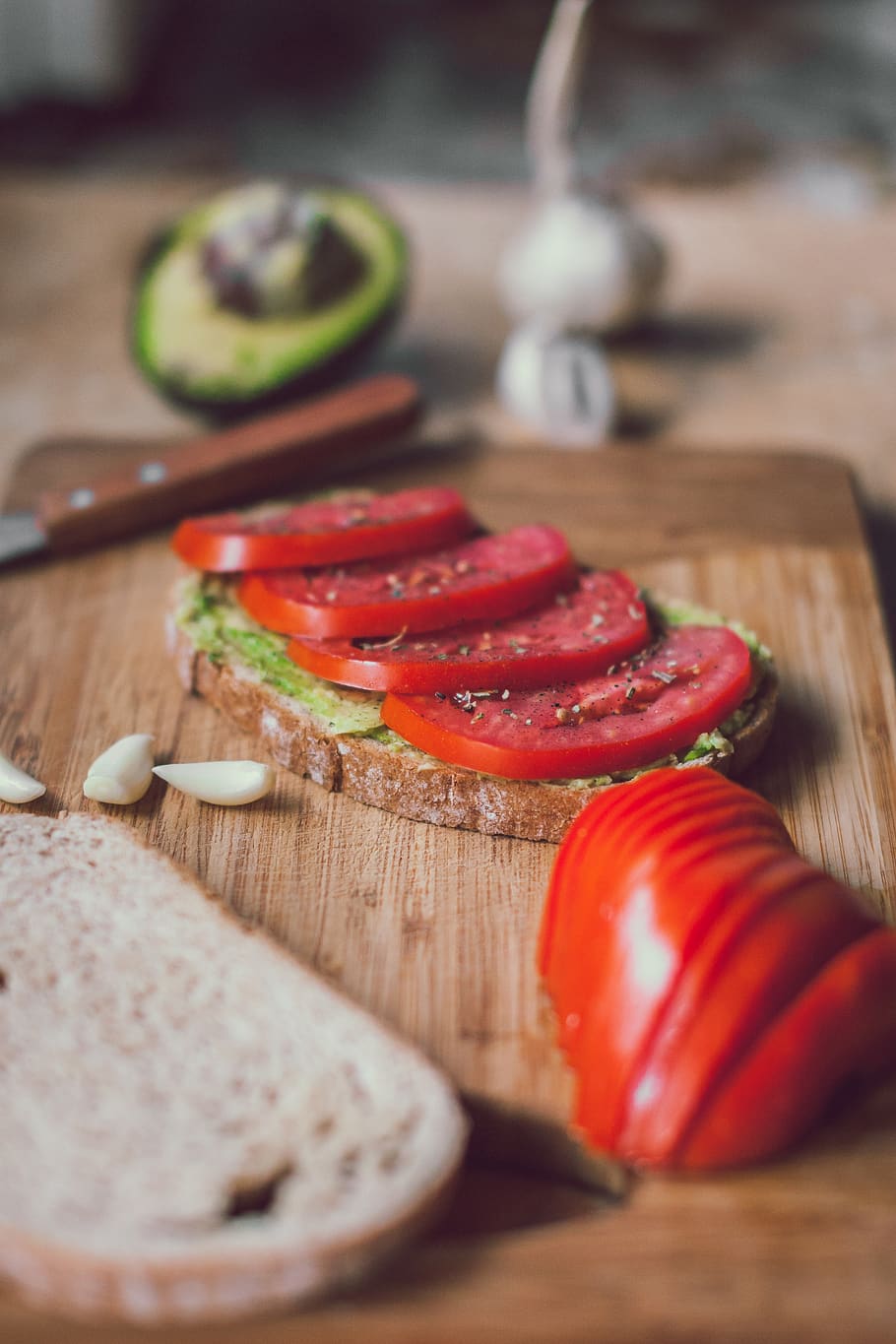 românia, bucharest, garlic, breakfast, guacamole, food lover