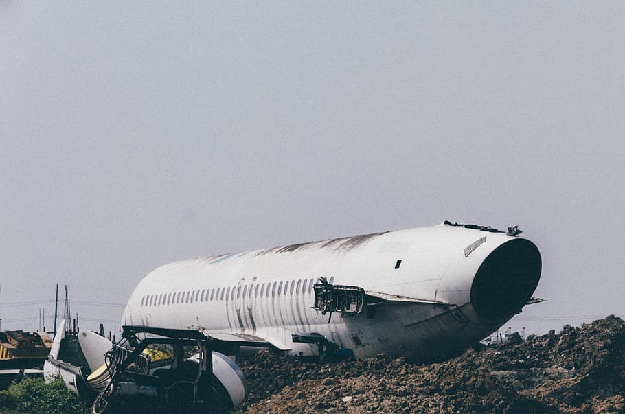 plane, airplane, ground, broken, rust, air vehicle, mode of transportation HD wallpaper