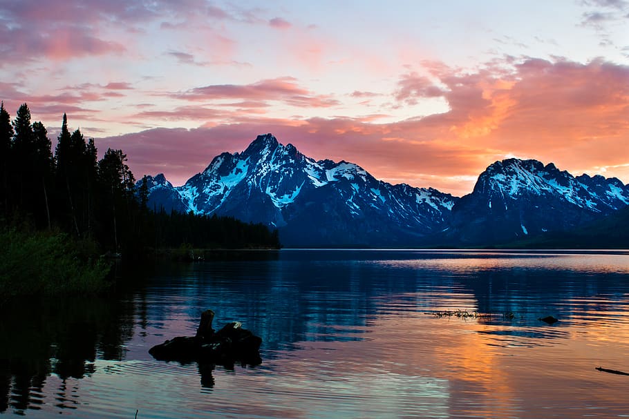 Photography of Mountains During Dusk, calm waters, clouds, dawn HD wallpaper