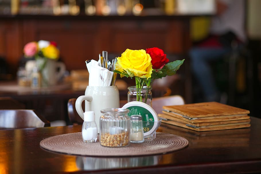 pub, table, deco, ambience, cutlery, roses, menu, flowering plant HD wallpaper