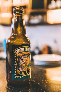 Great White beer bottle, drink, alcohol, beverage, lager, liquor HD wallpaper