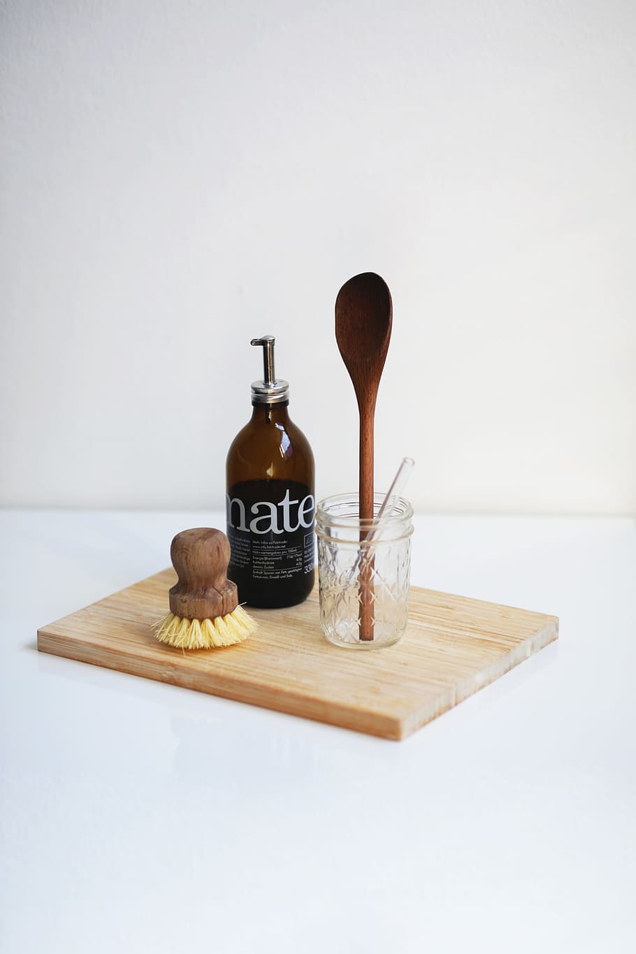 bottle, board, jar, brush, washing up, wooden spoon, kitchen HD wallpaper