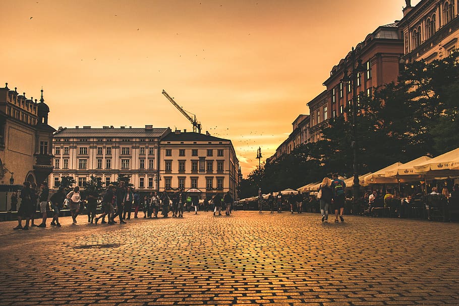 sunset, romantic, city, construction, sky, evening, urban, people HD wallpaper
