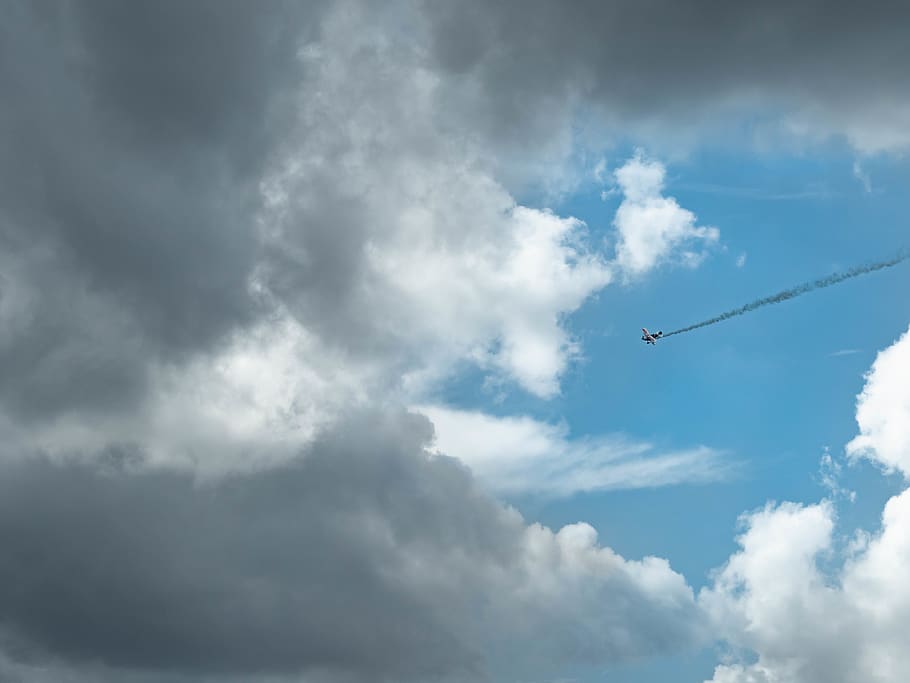 Sky flying перевод