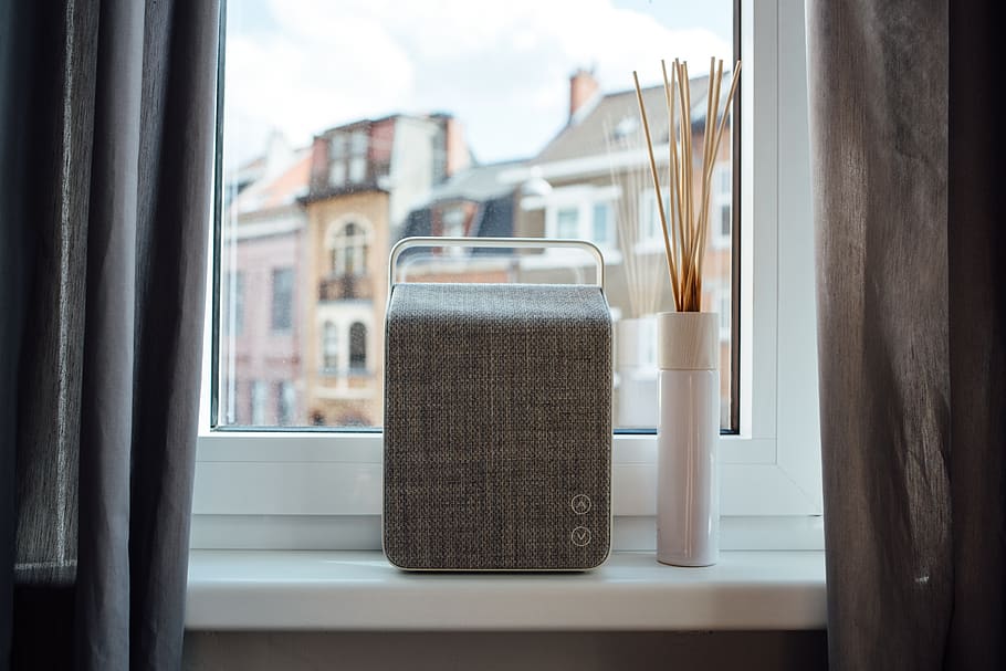 speaker, home, window, vifa, portable, sticks, curtains, indoors HD wallpaper