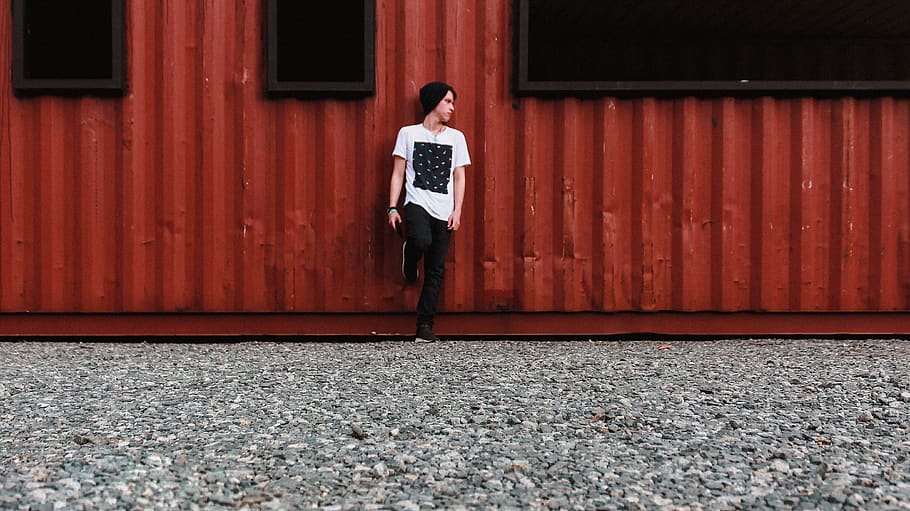 man leaning on wall, one person, young adult, standing, full length HD wallpaper