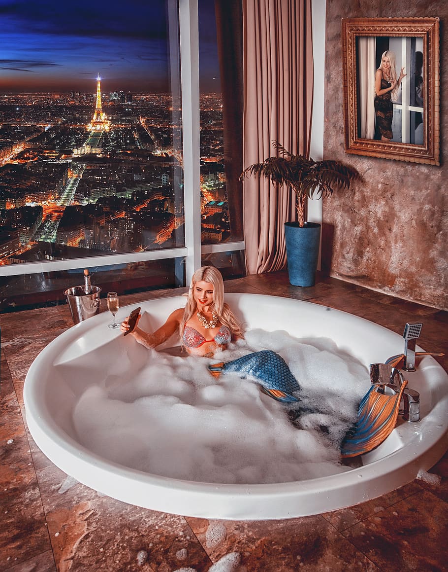 woman in bath tub, domestic room, one person, bathtub, domestic bathroom, HD wallpaper
