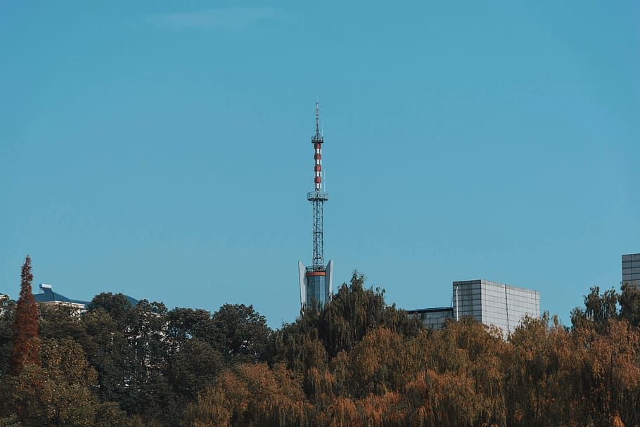 building, tower, architecture, spire, steeple, city, town, metropolis HD wallpaper