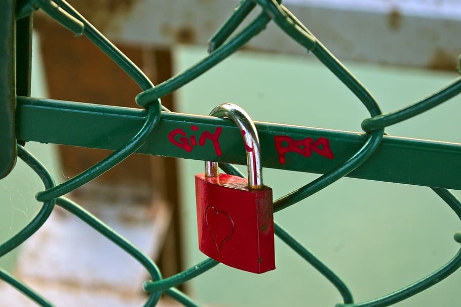 red love lock, padlock, heart, friendship, symbol, romantic, HD wallpaper