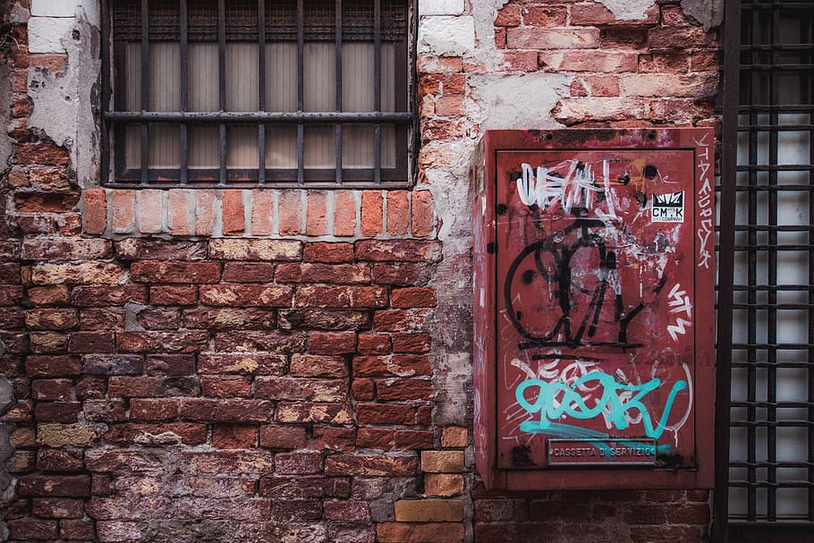 brown brick near case, wall, graffiti, painting, mural, art, transportation HD wallpaper