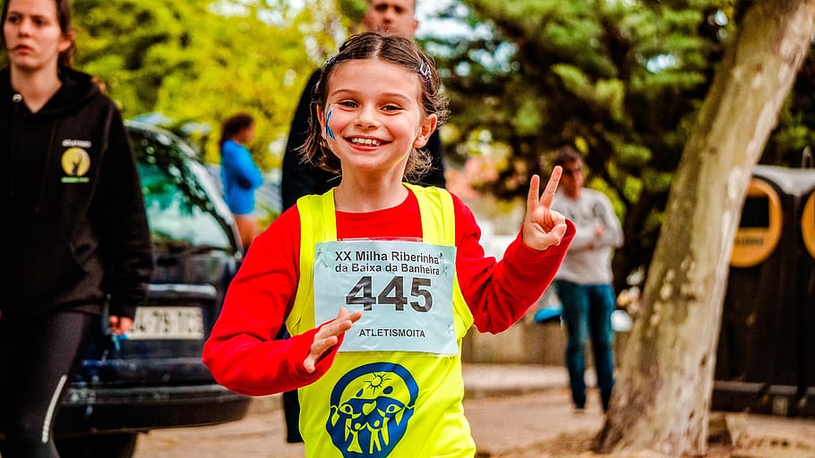 Girl Wearing Red and Yellow Top Running, action, child, marathon HD wallpaper