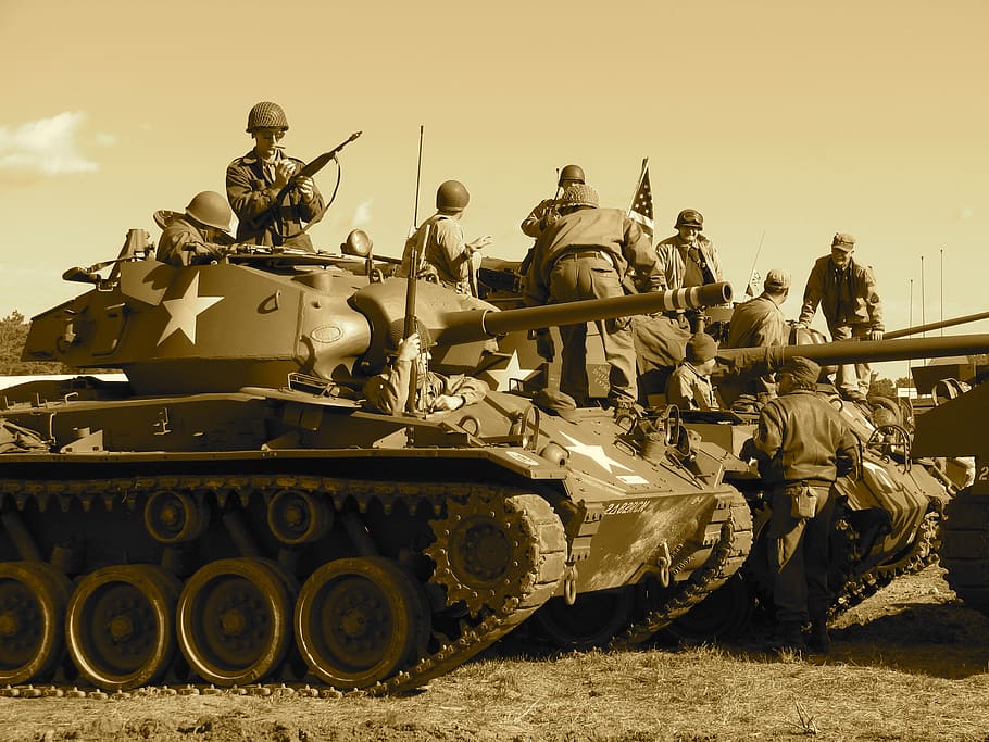 people sitting and standing on battle tank, military, army, military uniform