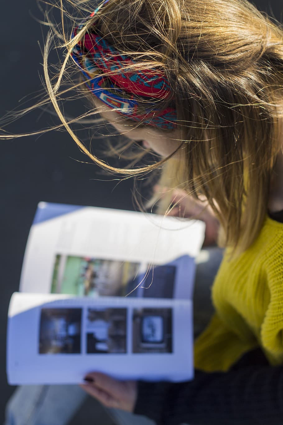 romania, bucharest, girl, hair, reading, book, indie, windy, HD wallpaper