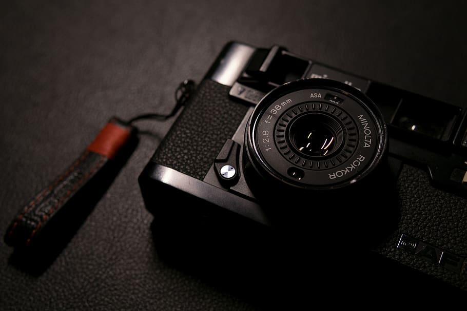 black DSLR camera, electronics, table, fujifilm, tech, technology HD wallpaper