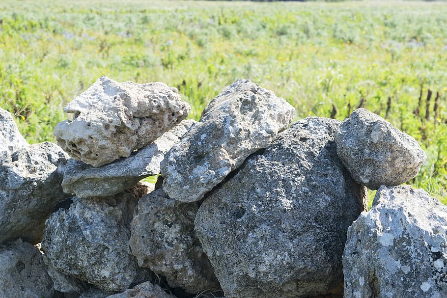 rubble, rock, ground, wall, grass, italy, stone, rocks, plant HD wallpaper