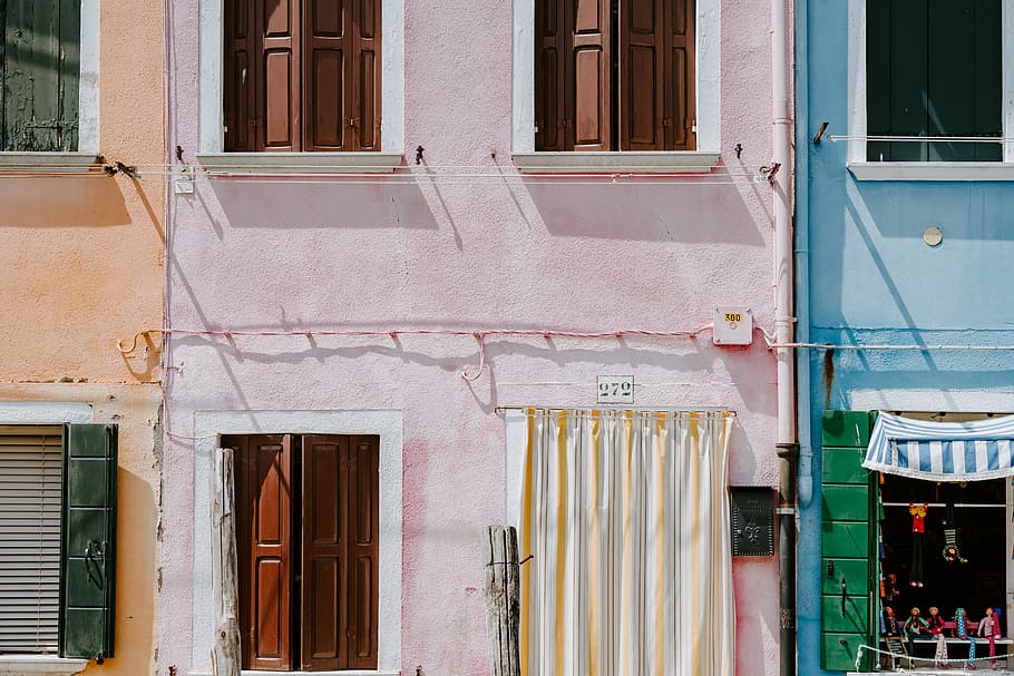photo of pink building with yellow door curtain, facade, window HD wallpaper