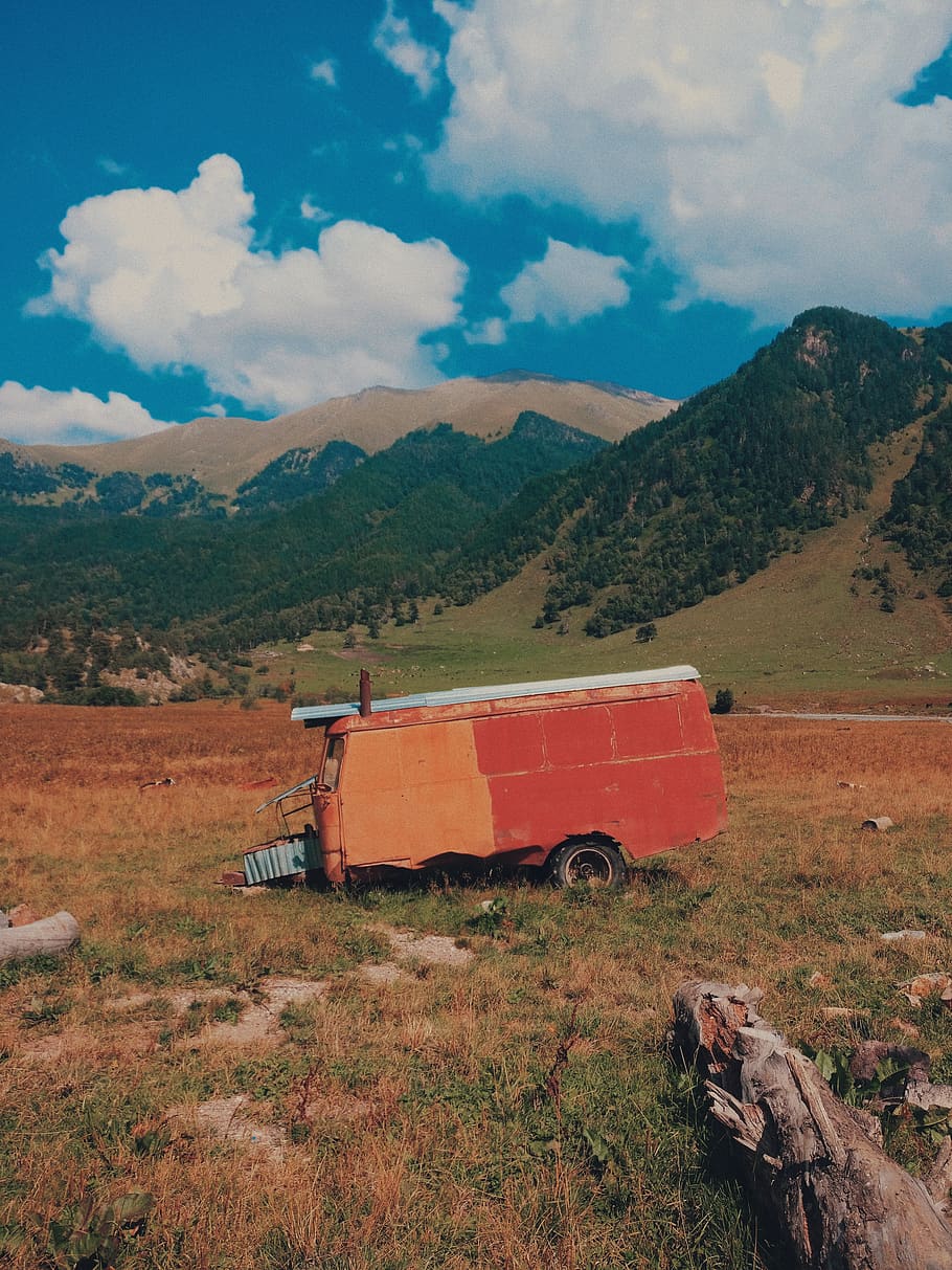 brown enclosure trailer, nature, outdoors, truck, building, countryside HD wallpaper