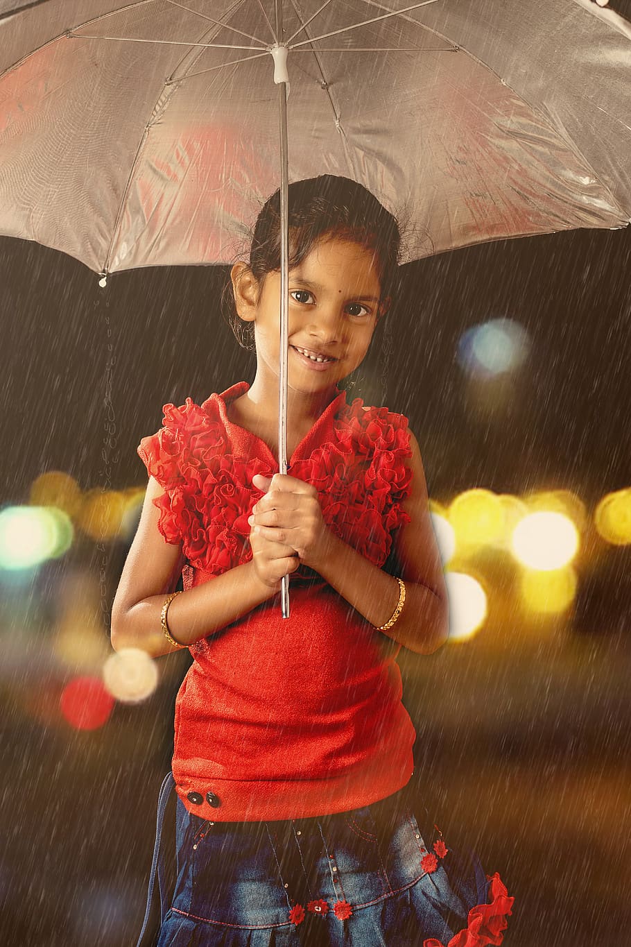 india, bengaluru, looking at camera, portrait, umbrella, rain HD wallpaper