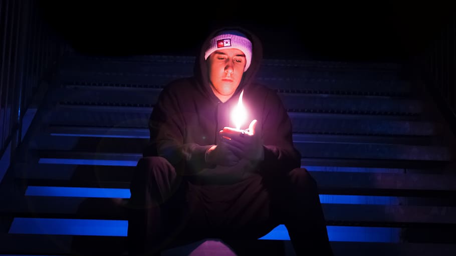 flame, night, light, bight light, men, model, beautiful, blur HD wallpaper
