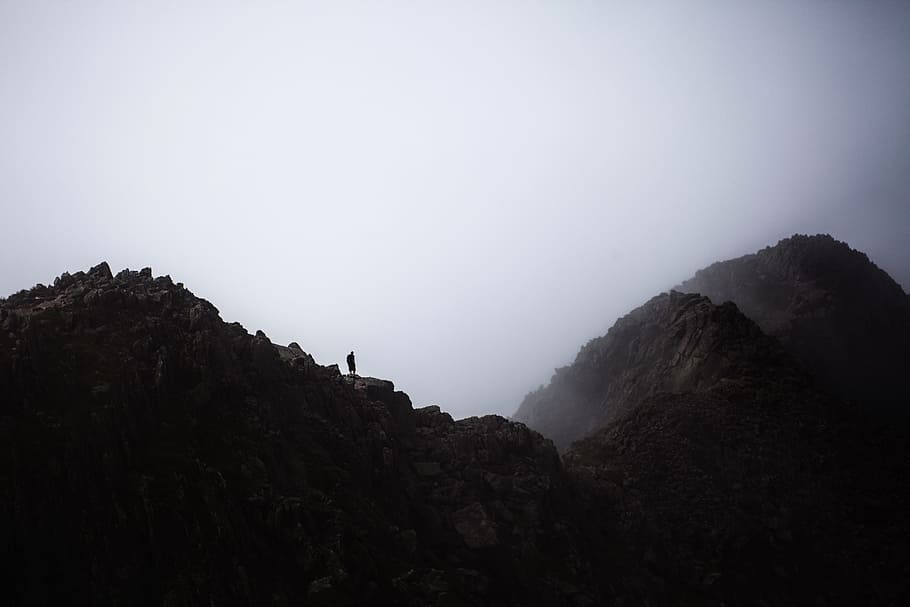 silhouette photography of person on cliff, mountain, peak, dark HD wallpaper