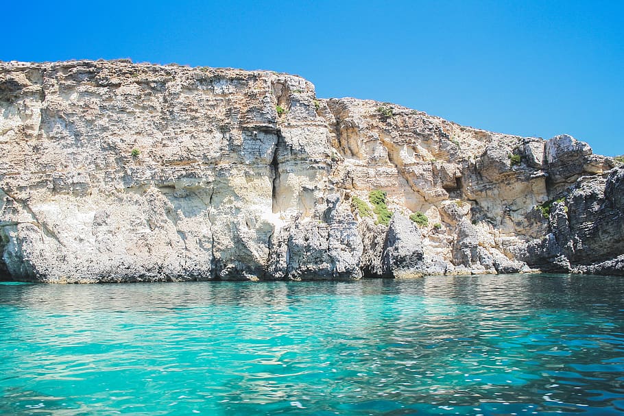 Big Stone at the Top of Body Water, cliff, ocean, rocks, sea HD wallpaper
