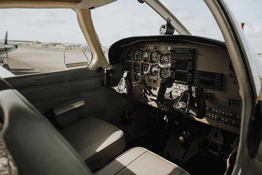 empty airplane, avionic, console, pilot, flying, navigation, flight