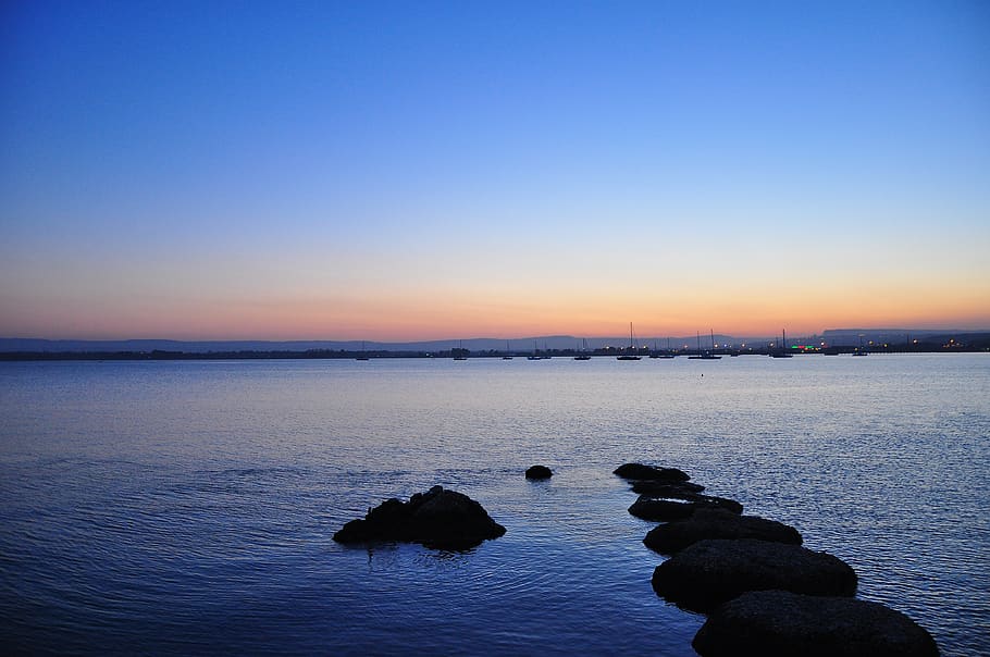 italy, syracuse, sunset, rock, sea, sicily, ortigia, blue, beach, HD wallpaper