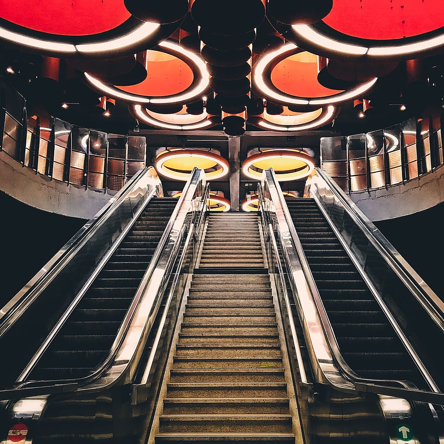Gray Metal Escalator Stairway, architecture, art, building, design HD wallpaper