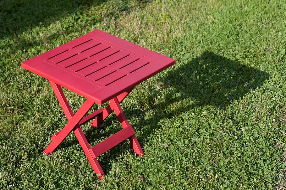 table, garden, grass, red, green, lawn, shadow, daylight, wallpaper HD wallpaper
