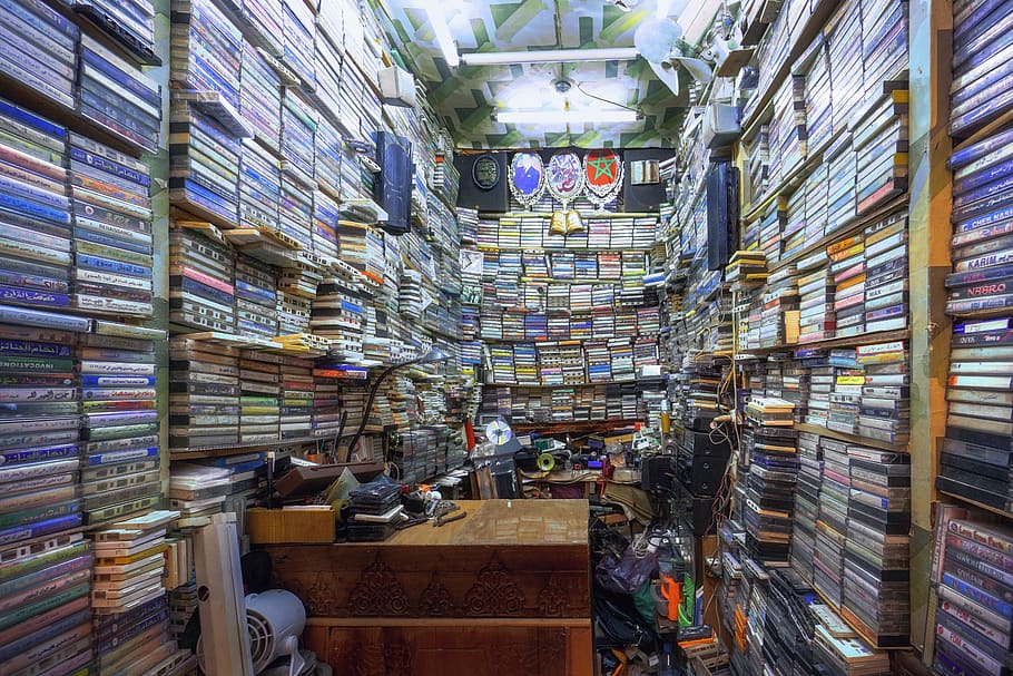 book lot, street, vendor, sell, souk, medina, morocco, fe, shop HD wallpaper
