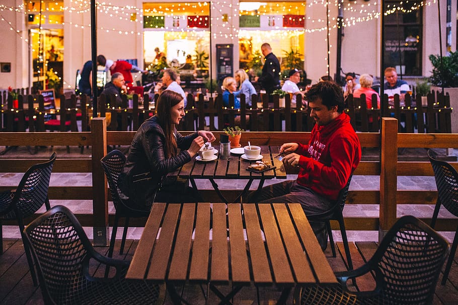 couple dining out, sitting, restaurant, seat, leisure activity HD wallpaper