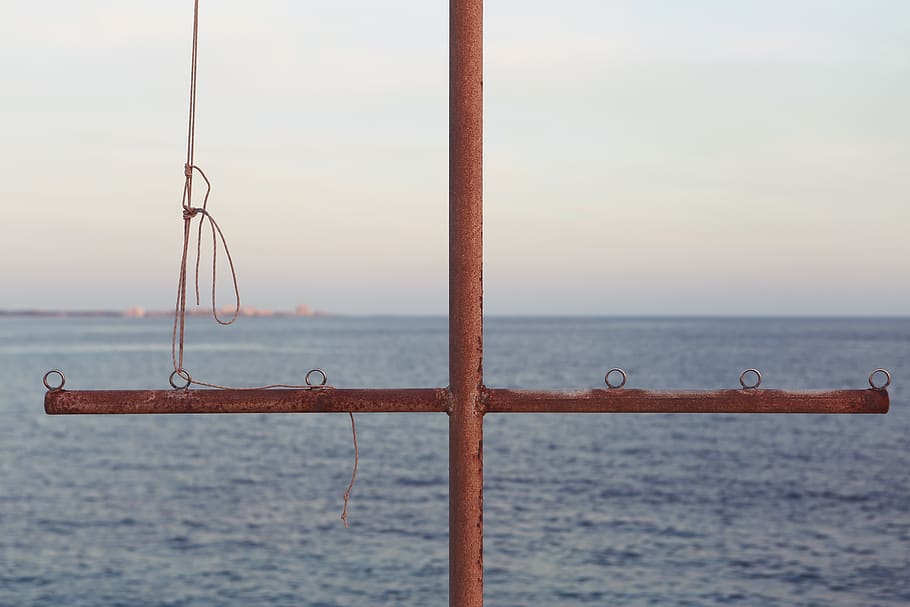 cross, pipe, sail, rope, water, sea, focus on foreground, sky HD wallpaper