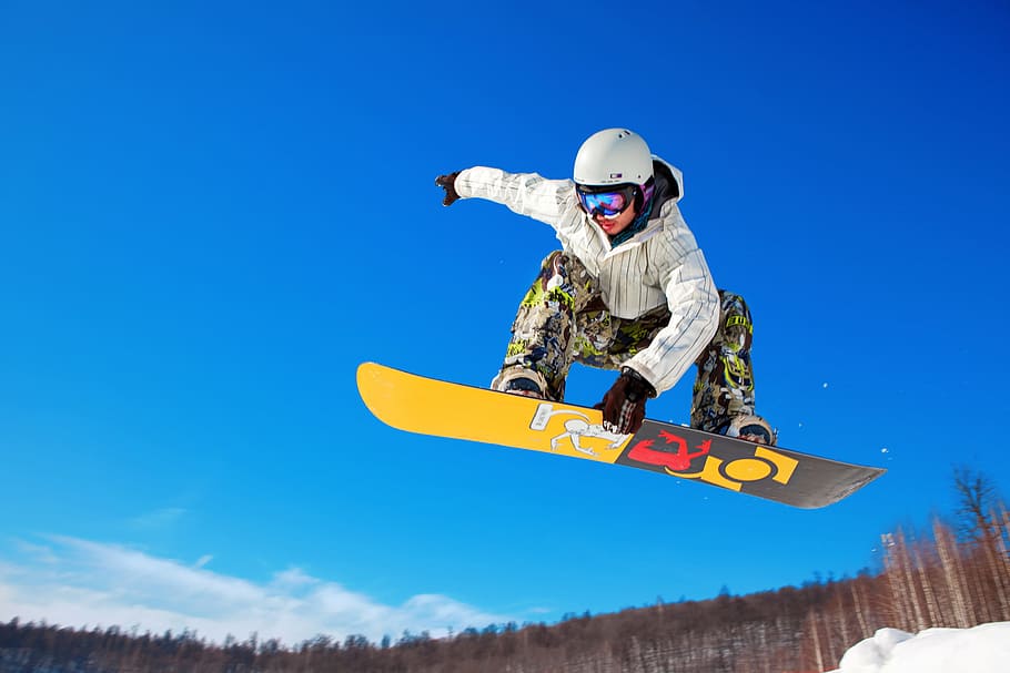 snowboarder, sport, winter, blue, cold, extreme, flying, guy, HD wallpaper