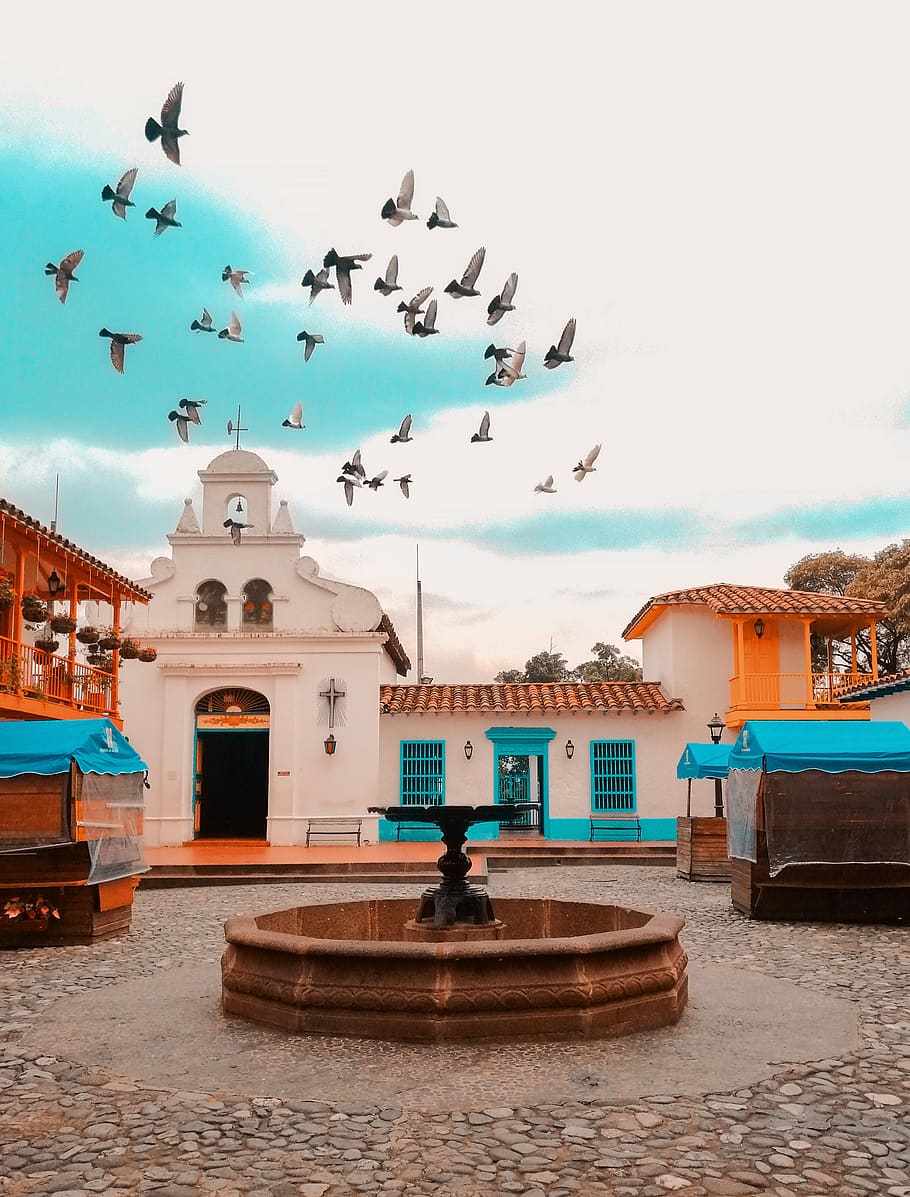 colombia, medellín, tiny town, iglesia, church, paisa, doves, HD wallpaper