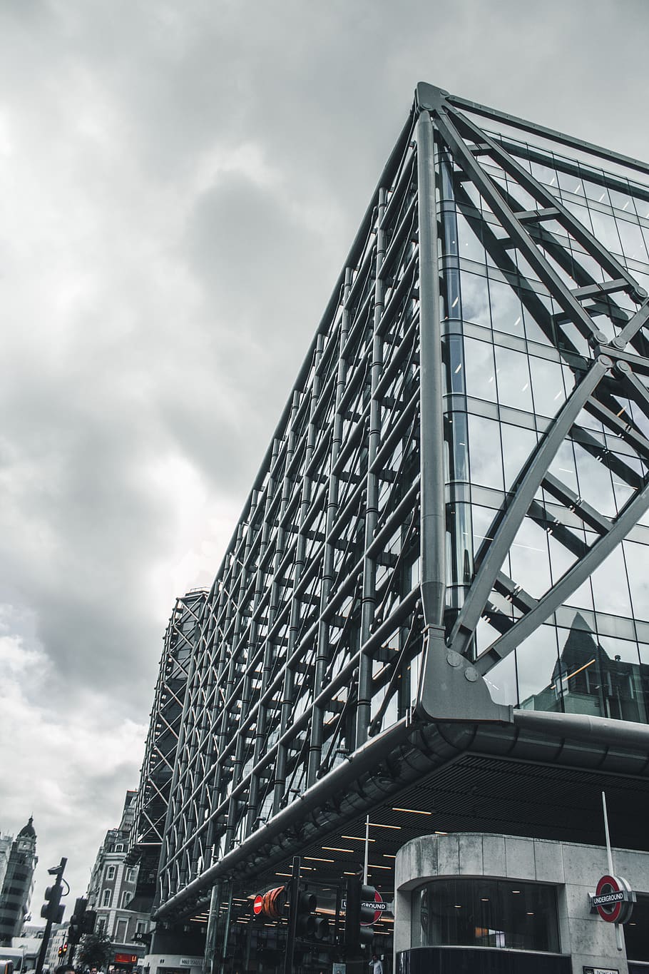 gray curtain building during daytime, office building, architecture HD wallpaper