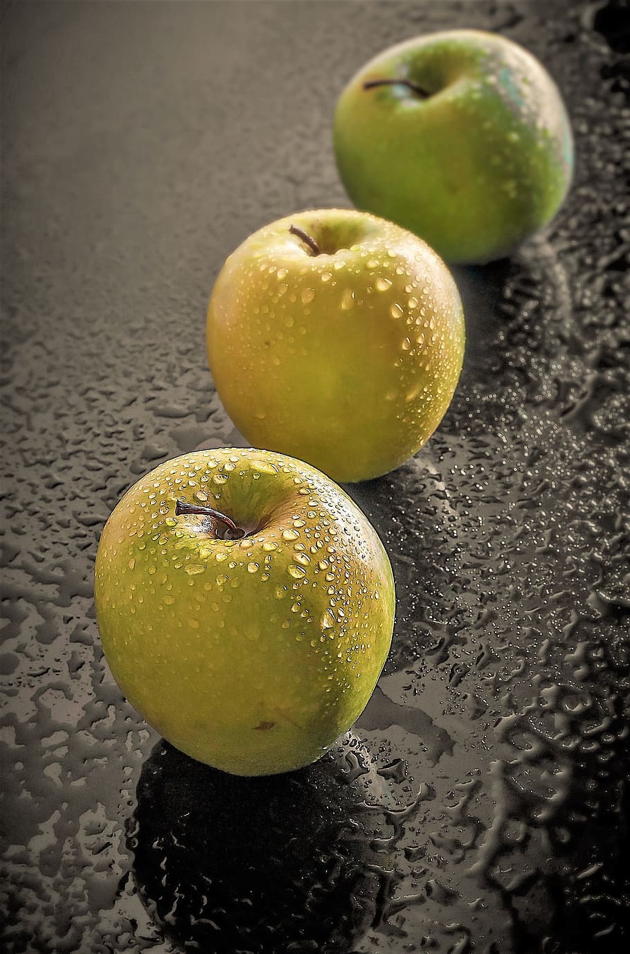 apple, fresh, fruit, food, sweet, nature, ripe, green, healthy eating HD wallpaper