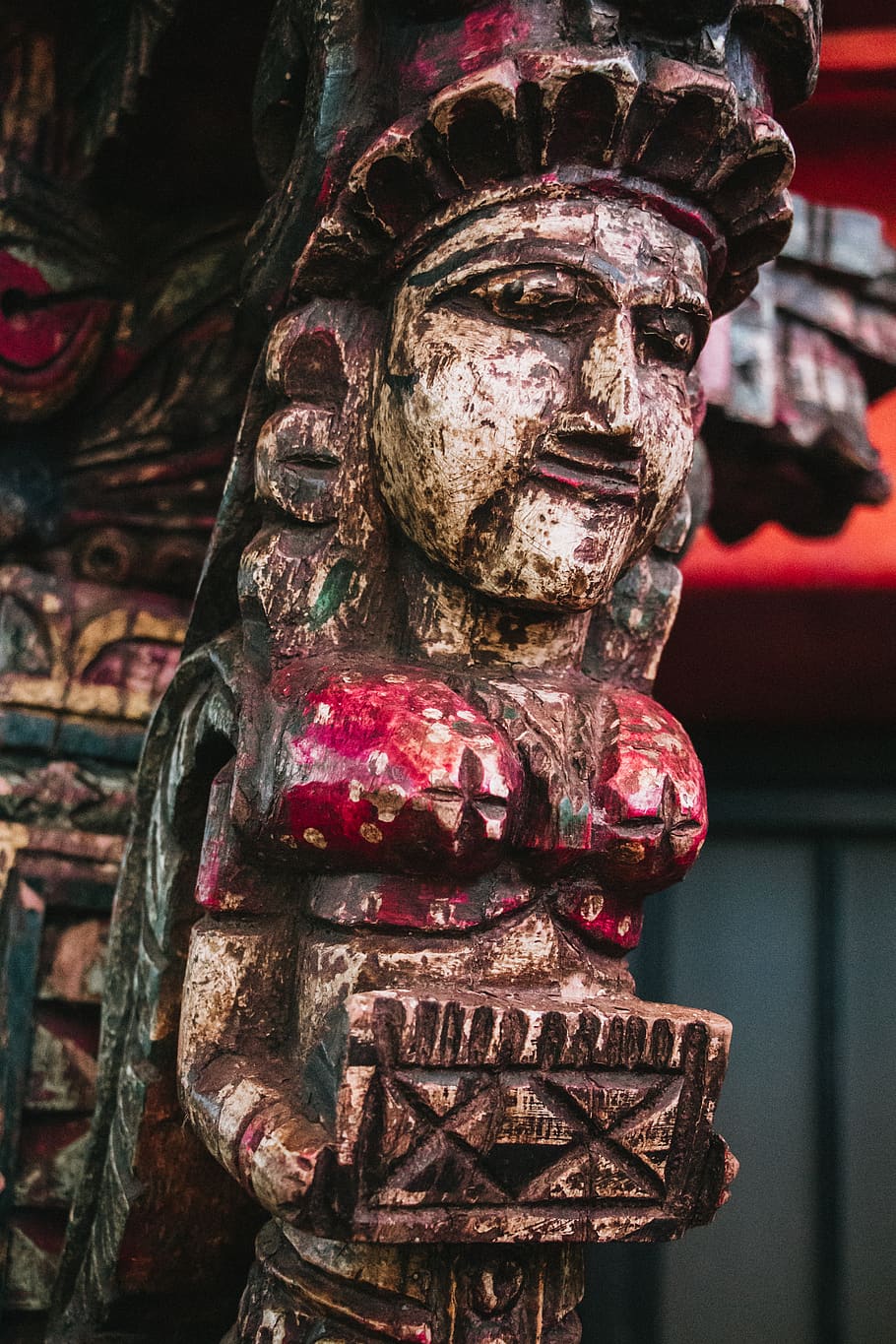 red, statue, mexico, art, texture, wood, mood, focus on foreground HD wallpaper