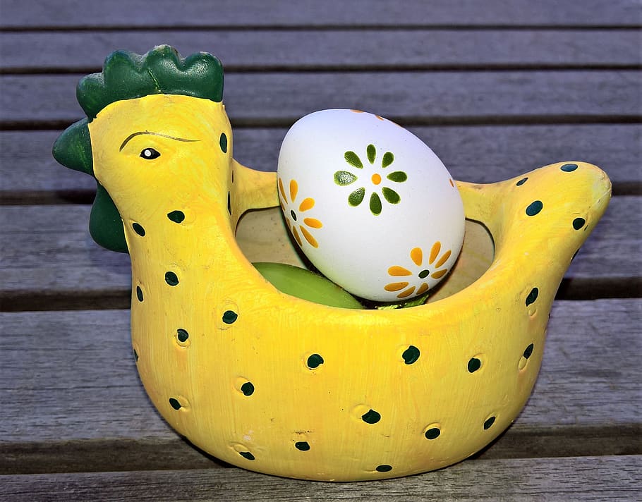 easter, easter chicken, ceramic figures, funny, yellow green HD wallpaper