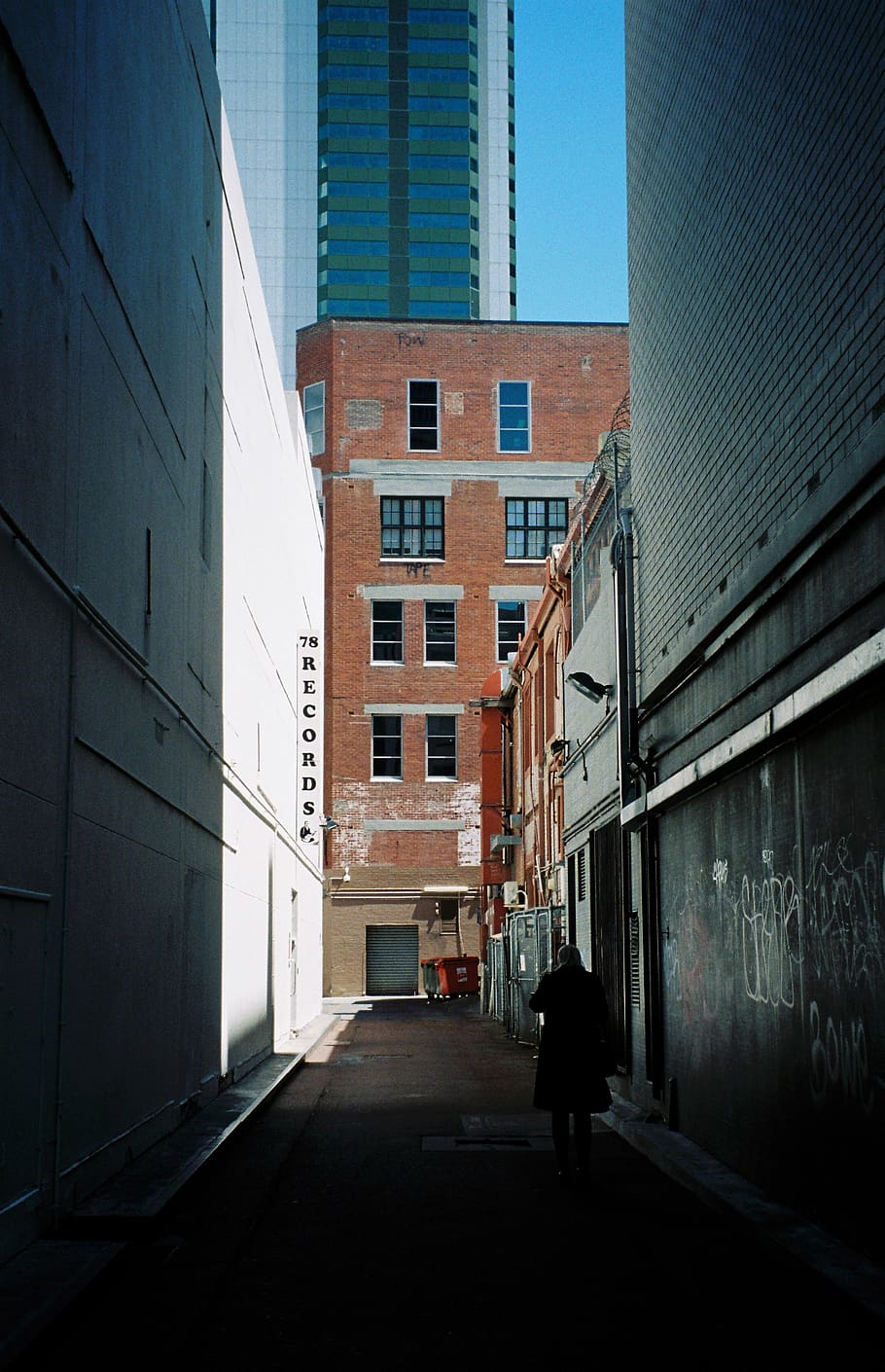 pathways across brown building, urban, town, street, city, road HD wallpaper