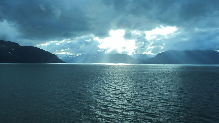 water, sunbeam, clouds, cloud - sky, scenics - nature, sea HD wallpaper