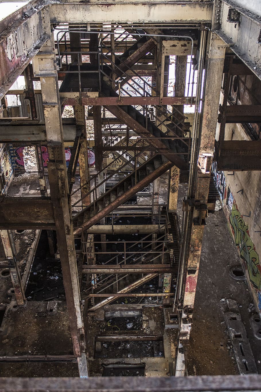 architecture, built structure, metal, abandoned, staircase HD wallpaper