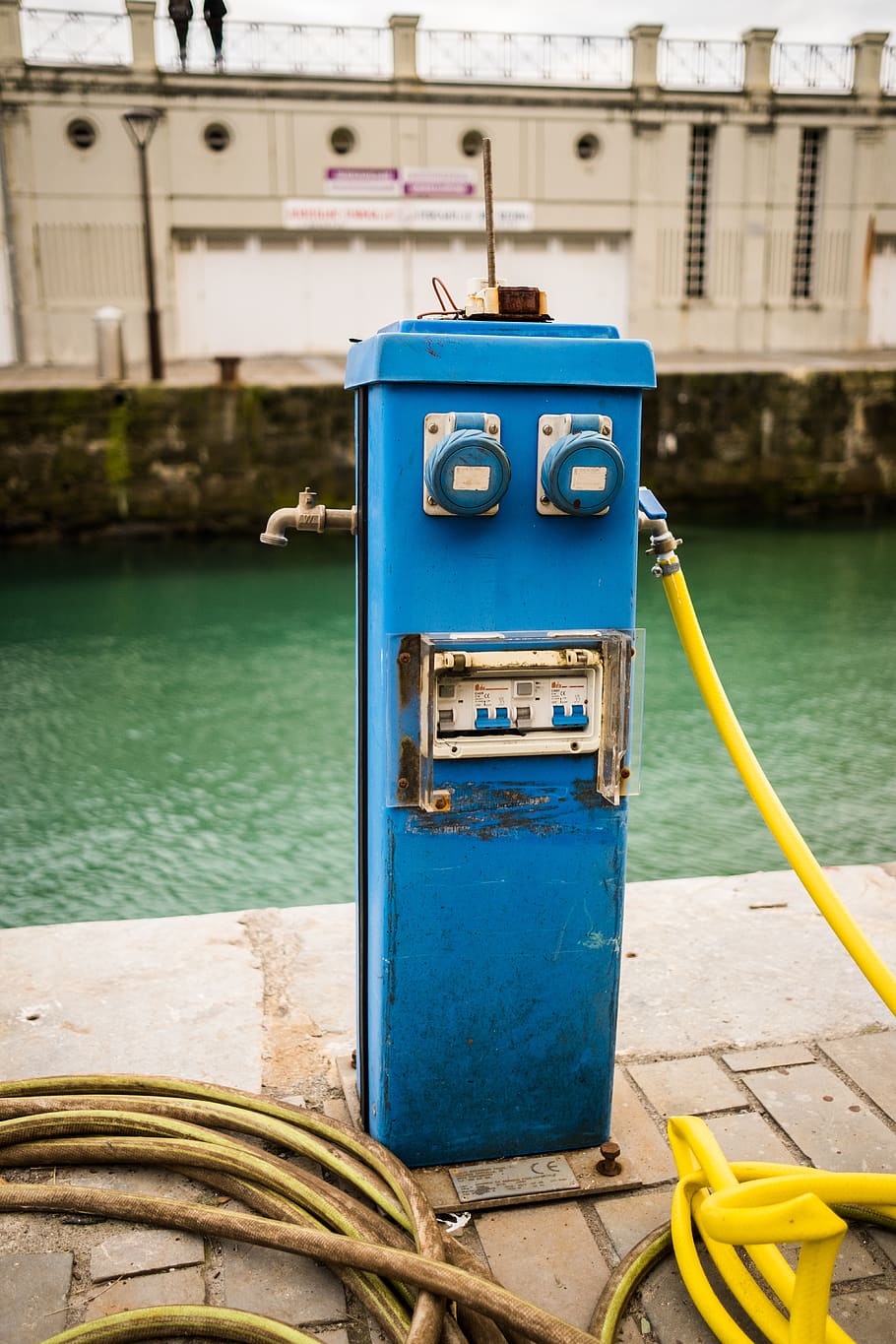 gear, blue, face, machine, water, electricity, robot, day, built structure HD wallpaper