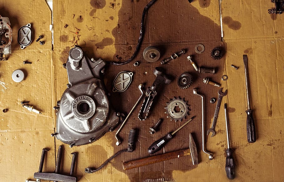 czechia, tools, mechanictools, suzuki, motorcycle, garage, work tool HD wallpaper