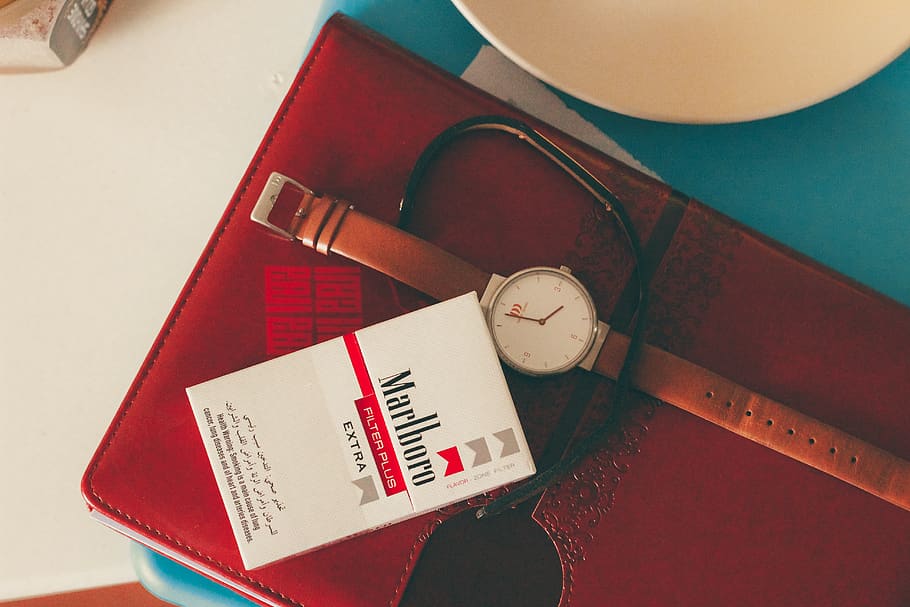 desk, timeless, watch, technology, style, life, indoors, clock HD wallpaper