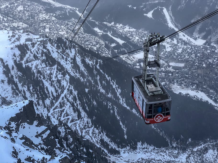 snow, winter, cold temperature, mountain, cable car, beauty in nature HD wallpaper