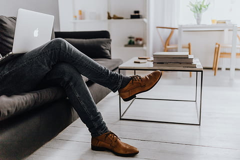 Man Working in Scandi Apartment, legs, interior, minimal, minimalist HD wallpaper