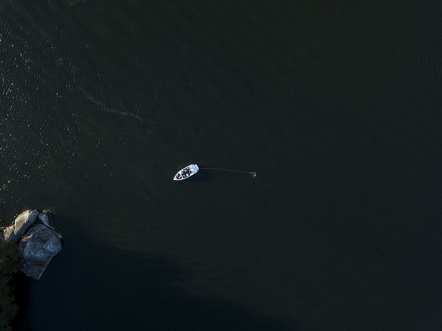 Aerial Photograph of a Boat on Body of Water, action, daylight HD wallpaper