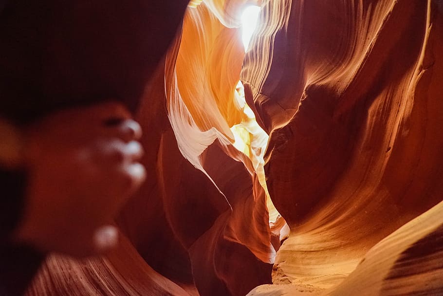 person standing in Antelope canyon, Arizona, rock, stone, orange HD wallpaper