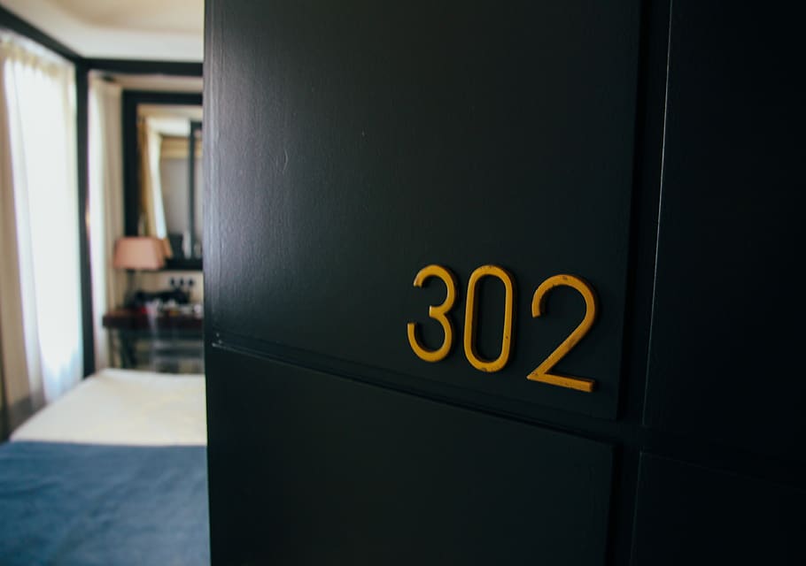 Room 302, contemporary, dark, design, floor, furniture, indoors HD wallpaper